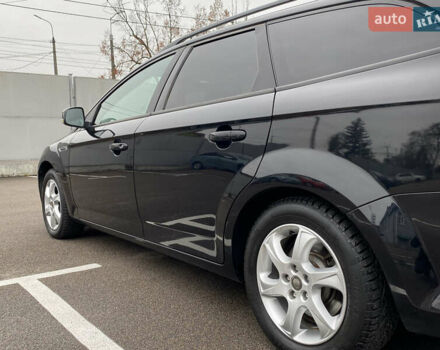 Чорний Форд Мондео, об'ємом двигуна 1.6 л та пробігом 190 тис. км за 7100 $, фото 19 на Automoto.ua
