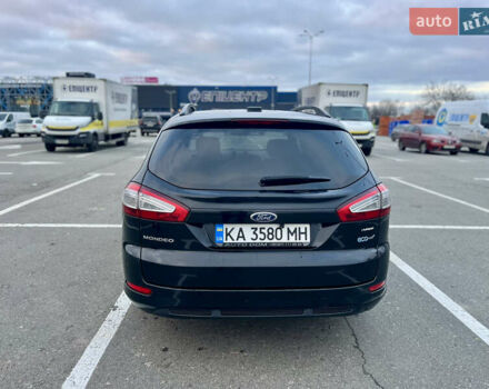 Черный Форд Мондео, объемом двигателя 1.56 л и пробегом 380 тыс. км за 5900 $, фото 5 на Automoto.ua