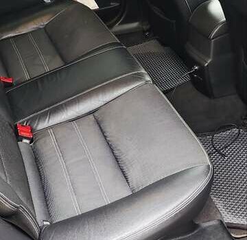 Чорний Форд Мондео, об'ємом двигуна 1.56 л та пробігом 277 тис. км за 8200 $, фото 17 на Automoto.ua