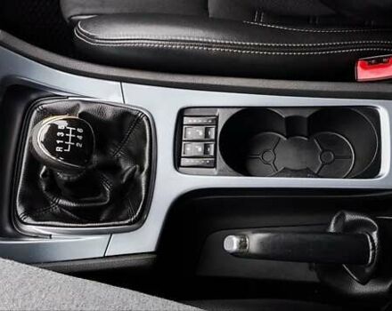 Чорний Форд Мондео, об'ємом двигуна 1.56 л та пробігом 277 тис. км за 8200 $, фото 28 на Automoto.ua