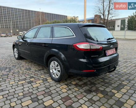 Чорний Форд Мондео, об'ємом двигуна 2 л та пробігом 245 тис. км за 7300 $, фото 5 на Automoto.ua