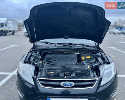 Черный Форд Мондео, объемом двигателя 1.56 л и пробегом 380 тыс. км за 5900 $, фото 30 на Automoto.ua