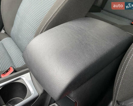 Чорний Форд Мондео, об'ємом двигуна 1.6 л та пробігом 190 тис. км за 7100 $, фото 60 на Automoto.ua