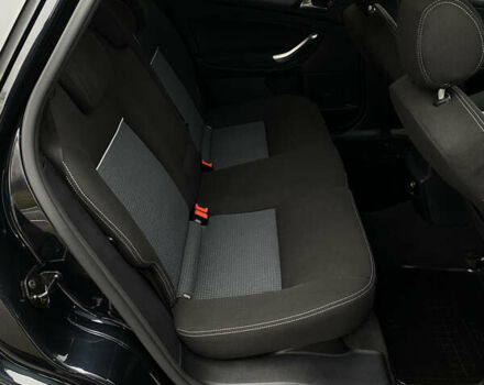 Чорний Форд Мондео, об'ємом двигуна 1.6 л та пробігом 190 тис. км за 7100 $, фото 43 на Automoto.ua