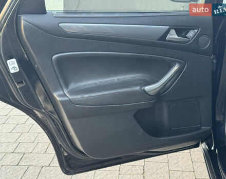 Черный Форд Мондео, объемом двигателя 1.6 л и пробегом 232 тыс. км за 8899 $, фото 67 на Automoto.ua