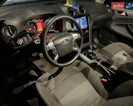 Черный Форд Мондео, объемом двигателя 2.02 л и пробегом 280 тыс. км за 7300 $, фото 13 на Automoto.ua