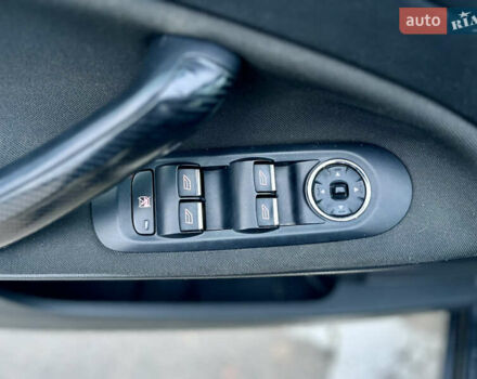 Черный Форд Мондео, объемом двигателя 1.56 л и пробегом 380 тыс. км за 5900 $, фото 22 на Automoto.ua