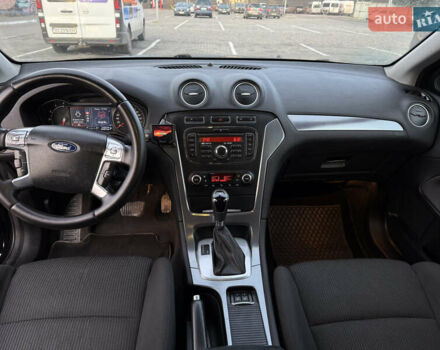 Чорний Форд Мондео, об'ємом двигуна 2 л та пробігом 245 тис. км за 7300 $, фото 7 на Automoto.ua
