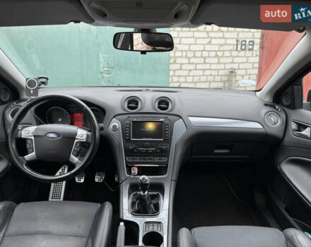 Чорний Форд Мондео, об'ємом двигуна 1.6 л та пробігом 203 тис. км за 8300 $, фото 15 на Automoto.ua