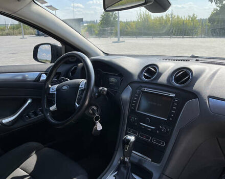 Чорний Форд Мондео, об'ємом двигуна 2 л та пробігом 296 тис. км за 7000 $, фото 15 на Automoto.ua