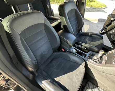 Черный Форд Мондео, объемом двигателя 1.56 л и пробегом 330 тыс. км за 7999 $, фото 11 на Automoto.ua