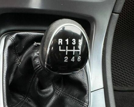 Черный Форд Мондео, объемом двигателя 1.6 л и пробегом 300 тыс. км за 7400 $, фото 11 на Automoto.ua