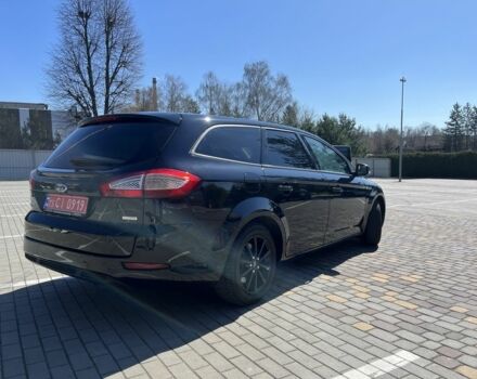 Черный Форд Мондео, объемом двигателя 1.6 л и пробегом 263 тыс. км за 7500 $, фото 6 на Automoto.ua