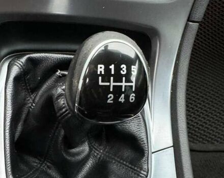 Черный Форд Мондео, объемом двигателя 1.6 л и пробегом 300 тыс. км за 7400 $, фото 10 на Automoto.ua