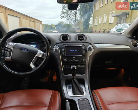 Форд Мондео 2013 в Ровно на Automoto.ua Черный Форд Мондео, объемом двигателя 2.18 л и пробегом 258 тыс. км за 8300 $, фото 9 на Automoto.ua