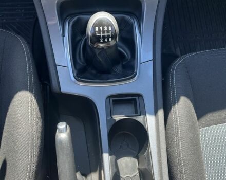 Черный Форд Мондео, объемом двигателя 1.6 л и пробегом 263 тыс. км за 7500 $, фото 18 на Automoto.ua