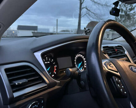 Черный Форд Мондео, объемом двигателя 2 л и пробегом 300 тыс. км за 10000 $, фото 8 на Automoto.ua