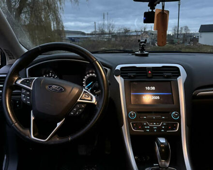 Черный Форд Мондео, объемом двигателя 2 л и пробегом 300 тыс. км за 10000 $, фото 9 на Automoto.ua