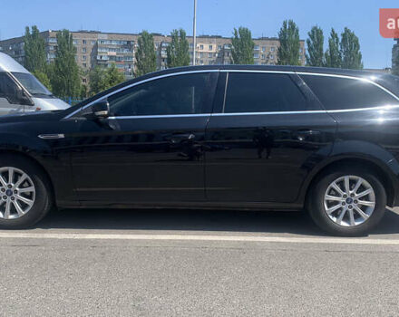 Черный Форд Мондео, объемом двигателя 1.6 л и пробегом 275 тыс. км за 8900 $, фото 7 на Automoto.ua