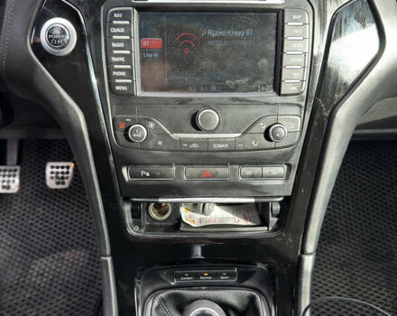 Черный Форд Мондео, объемом двигателя 2.18 л и пробегом 418 тыс. км за 12000 $, фото 24 на Automoto.ua