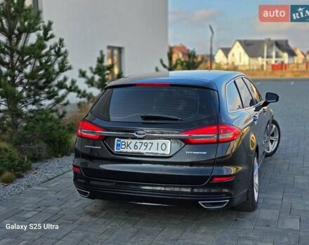 Черный Форд Мондео, объемом двигателя 2 л и пробегом 263 тыс. км за 14499 $, фото 45 на Automoto.ua