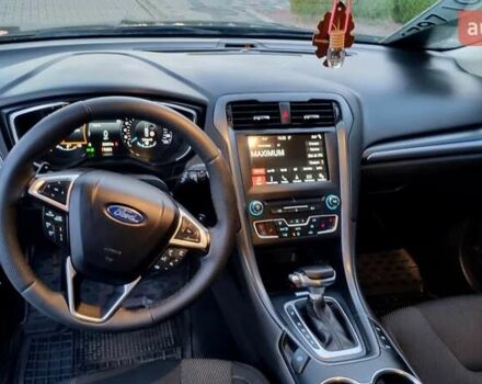 Черный Форд Мондео, объемом двигателя 2 л и пробегом 228 тыс. км за 13800 $, фото 40 на Automoto.ua