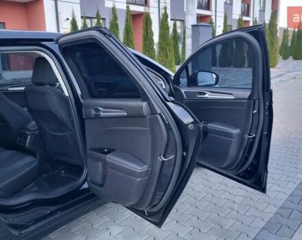 Черный Форд Мондео, объемом двигателя 2 л и пробегом 228 тыс. км за 13800 $, фото 16 на Automoto.ua