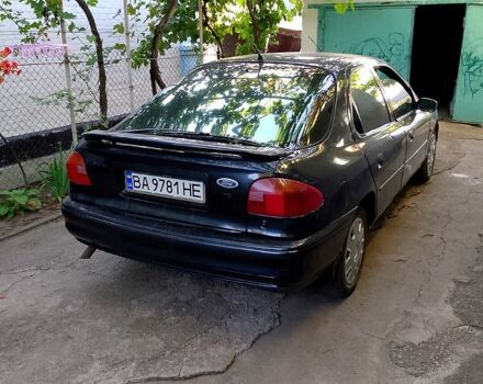 Чорний Форд Мондео, об'ємом двигуна 1.8 л та пробігом 390 тис. км за 2700 $, фото 3 на Automoto.ua