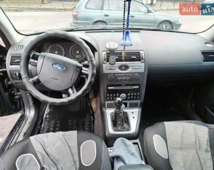 Чорний Форд Мондео, об'ємом двигуна 2 л та пробігом 330 тис. км за 3650 $, фото 7 на Automoto.ua