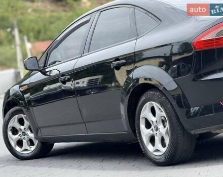 Чорний Форд Мондео, об'ємом двигуна 1.8 л та пробігом 283 тис. км за 6000 $, фото 2 на Automoto.ua