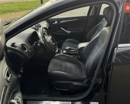 Чорний Форд Мондео, об'ємом двигуна 2 л та пробігом 204 тис. км за 6999 $, фото 32 на Automoto.ua
