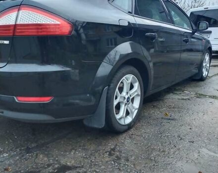 Черный Форд Мондео, объемом двигателя 1.8 л и пробегом 170 тыс. км за 5350 $, фото 5 на Automoto.ua