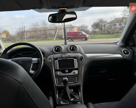 Чорний Форд Мондео, об'ємом двигуна 2 л та пробігом 204 тис. км за 6999 $, фото 36 на Automoto.ua