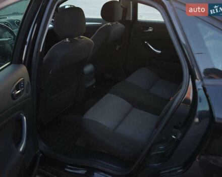 Черный Форд Мондео, объемом двигателя 1.75 л и пробегом 410 тыс. км за 5700 $, фото 20 на Automoto.ua