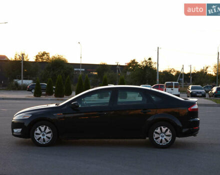 Черный Форд Мондео, объемом двигателя 1.75 л и пробегом 410 тыс. км за 5700 $, фото 7 на Automoto.ua