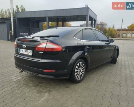 Чорний Форд Мондео, об'ємом двигуна 1.75 л та пробігом 300 тис. км за 5500 $, фото 8 на Automoto.ua