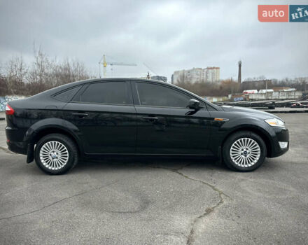 Чорний Форд Мондео, об'ємом двигуна 2 л та пробігом 266 тис. км за 6499 $, фото 8 на Automoto.ua