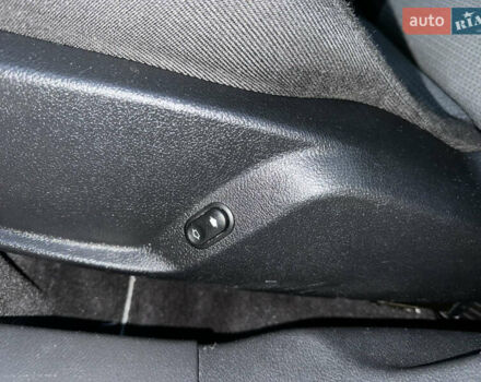 Чорний Форд Мондео, об'ємом двигуна 2 л та пробігом 266 тис. км за 6499 $, фото 38 на Automoto.ua