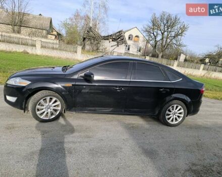 Черный Форд Мондео, объемом двигателя 1.75 л и пробегом 287 тыс. км за 8350 $, фото 1 на Automoto.ua
