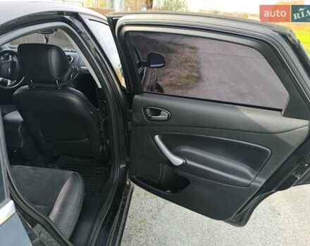 Черный Форд Мондео, объемом двигателя 1.75 л и пробегом 287 тыс. км за 8350 $, фото 12 на Automoto.ua