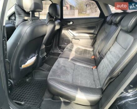 Черный Форд Мондео, объемом двигателя 1.75 л и пробегом 287 тыс. км за 8350 $, фото 5 на Automoto.ua