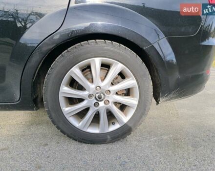 Черный Форд Мондео, объемом двигателя 1.75 л и пробегом 287 тыс. км за 8350 $, фото 6 на Automoto.ua