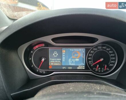 Черный Форд Мондео, объемом двигателя 1.75 л и пробегом 287 тыс. км за 8350 $, фото 16 на Automoto.ua