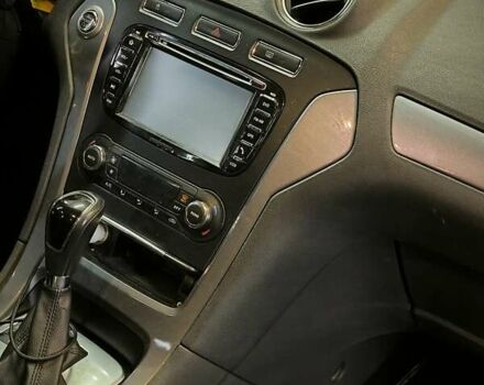 Чорний Форд Мондео, об'ємом двигуна 2 л та пробігом 185 тис. км за 8999 $, фото 19 на Automoto.ua