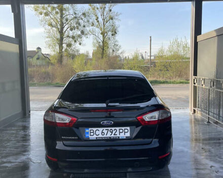 Черный Форд Мондео, объемом двигателя 1.56 л и пробегом 190 тыс. км за 9500 $, фото 6 на Automoto.ua