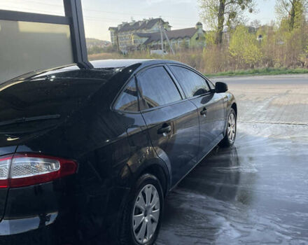 Черный Форд Мондео, объемом двигателя 1.56 л и пробегом 190 тыс. км за 9500 $, фото 4 на Automoto.ua