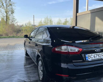 Черный Форд Мондео, объемом двигателя 1.56 л и пробегом 190 тыс. км за 9500 $, фото 7 на Automoto.ua