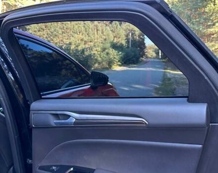 Черный Форд Мондео, объемом двигателя 2 л и пробегом 202 тыс. км за 18450 $, фото 71 на Automoto.ua