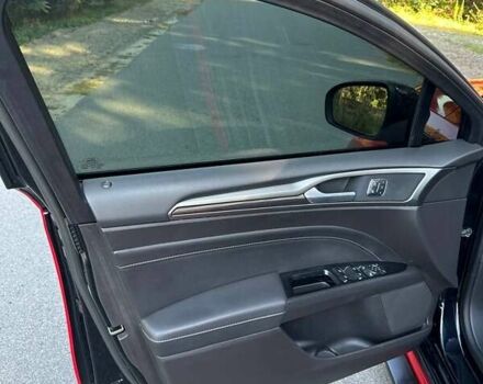 Черный Форд Мондео, объемом двигателя 2 л и пробегом 202 тыс. км за 18450 $, фото 53 на Automoto.ua