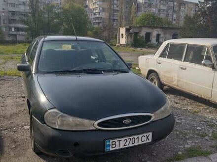 Форд Мондео 1997 у Херсоні на Automoto.ua Чорний Форд Мондео, об'ємом двигуна 1.6 л та пробігом 390 тис. км за 2000 $, фото 1 на Automoto.ua